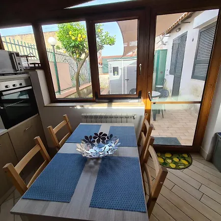 Homestay Vincivan House *